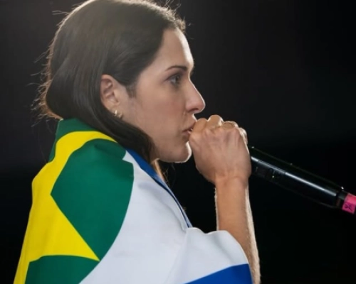 Janaina Riva recebe Jayme no palanque e dispara: aqui será tratado com muito respeito